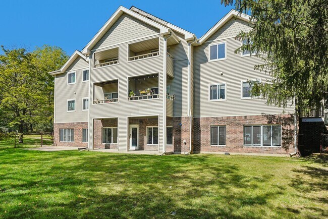 Photo - Madison Estates