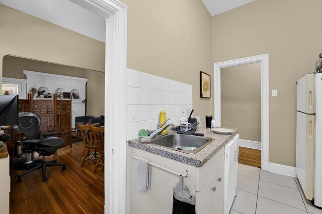 Photo - 292-292 Daly Ave Unit 292-1