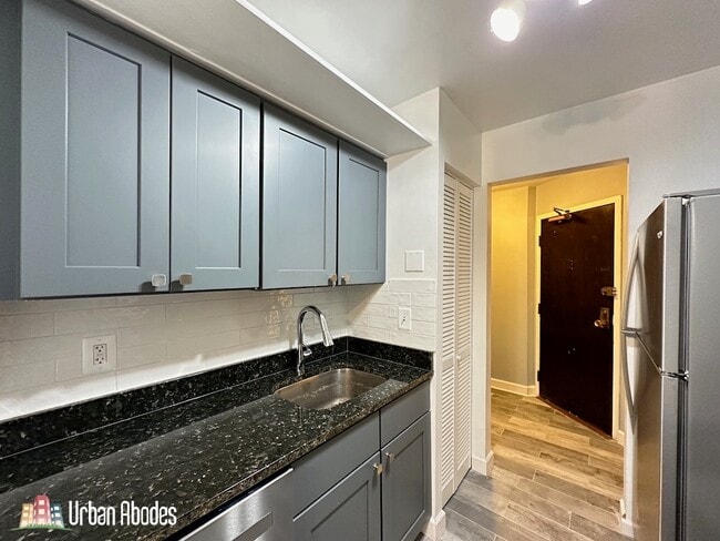 Photo - 3815 N Pine Grove Ave