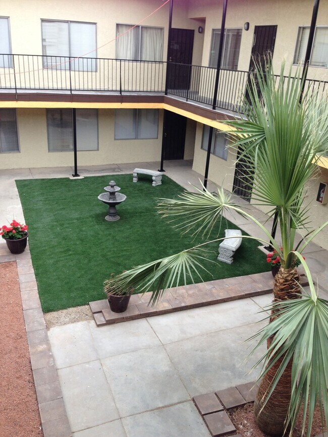 Photo - 1116 E.Ogden Ave #4 Unit 1116 E.Ogden Ave #4