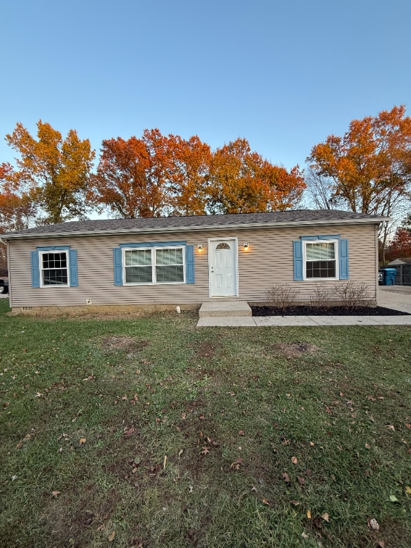 Building Photo - 1561 Maryan Ave