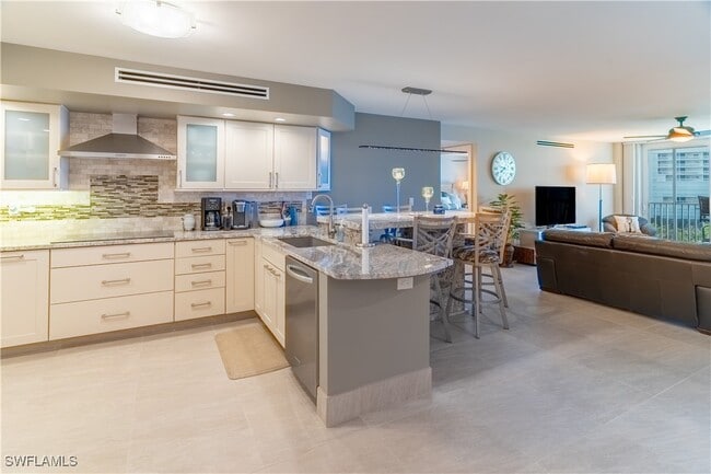 Photo - 3 Bluebill Ave Unidad 801