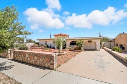 Corner 3 bed with Refrigerated AC