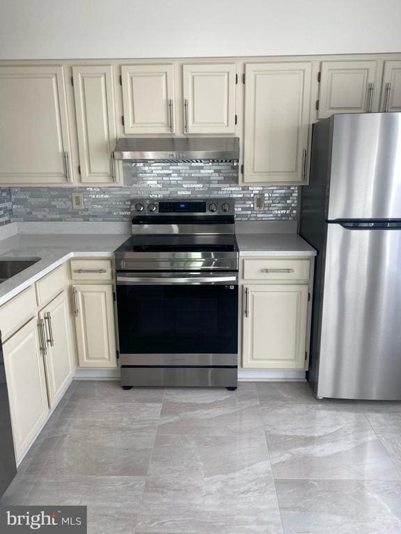 Photo - 9470 Scarlet Oak Dr