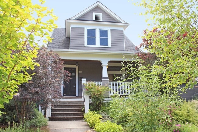 Photo - 4418 NE 11th Ave