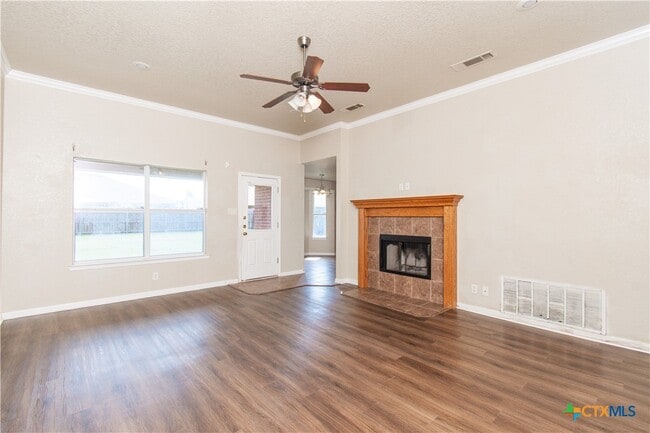 Building Photo - 608 Leo Ln Rental