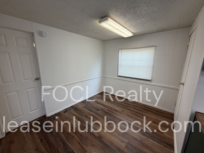 Photo - 3 Bed, 2 Bath Mobile Home in Roosevelt School District