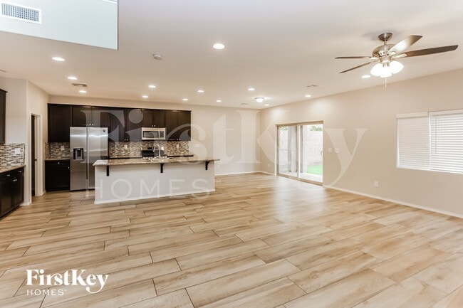 Photo - 10552 Mt Blackburn Ave