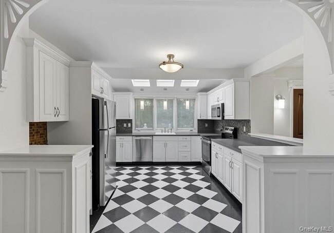 Photo - 22 School St