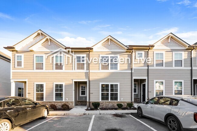 Building Photo - 921 Hamilton Cross Dr