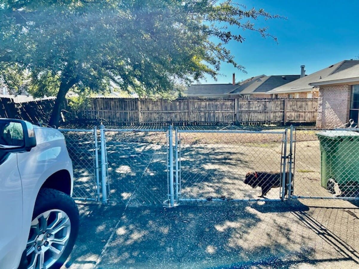 Photo - 3/2 - Corner Lot - Brick, Fenced