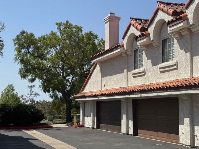 Photo - Palm Colony End Unit | Resort Living Included!