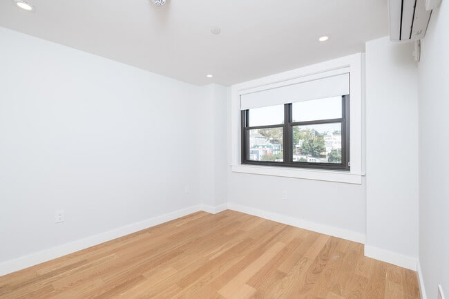 Photo - 1400 Columbia Rd Unit 10A