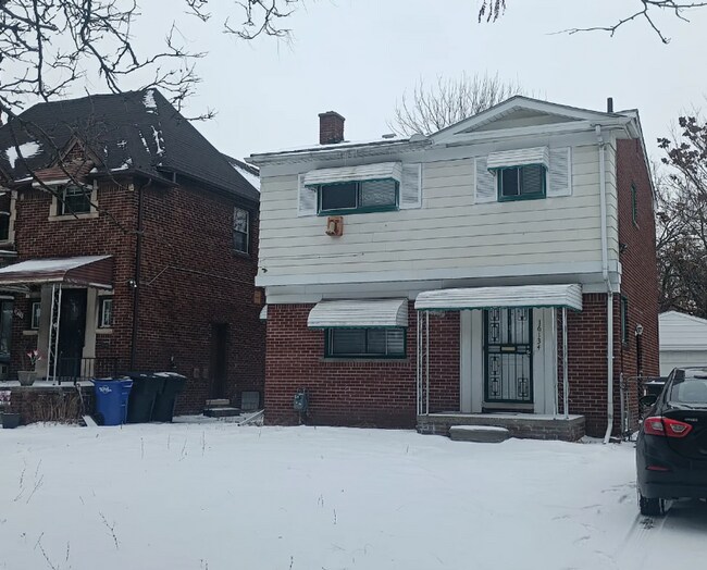 Building Photo - Colonial Ready For You