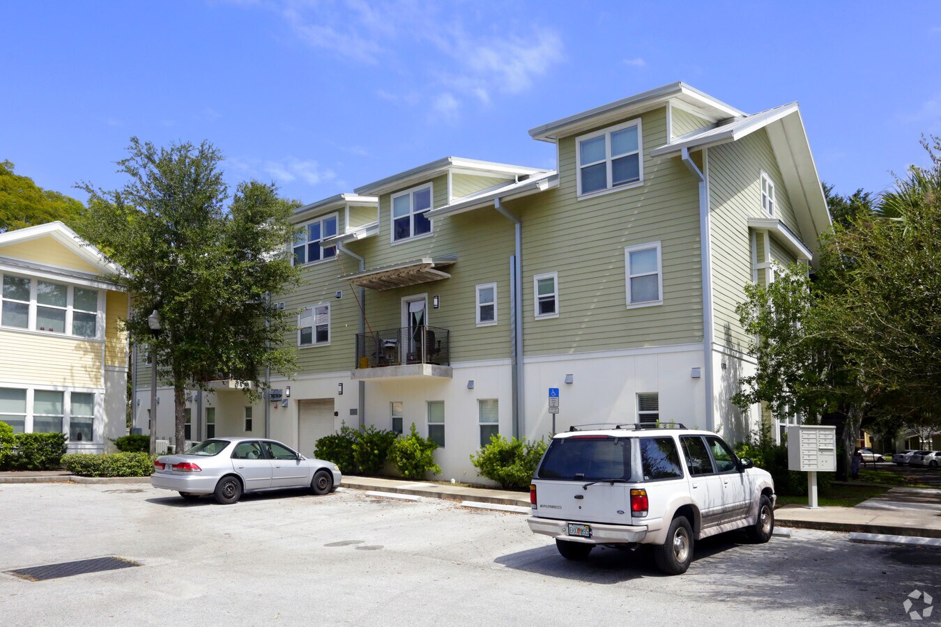 Photo - Jamestown Apartments & Townhomes