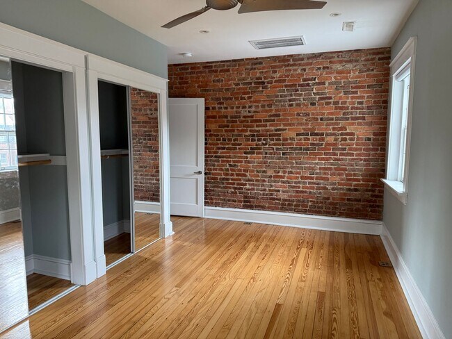 Photo - 139 S Colonial Ave Unit 2