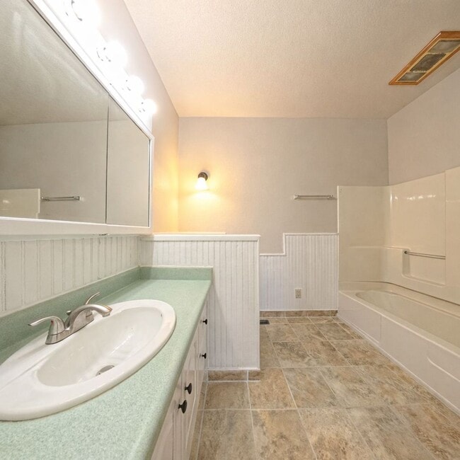 Photo - Remodeled 3-Bedroom Home in Knoxville