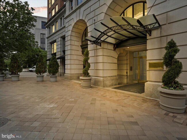Photo - 601 Pennsylvania Ave NW Apartment Unit 612
