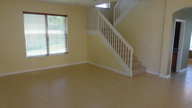 Photo - 5404 Sunseeker Blvd