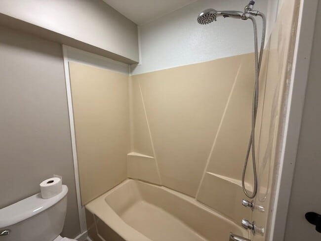 Photo - 1608-1608 1/2 Avenue B Unit Apartment 1608 1/2