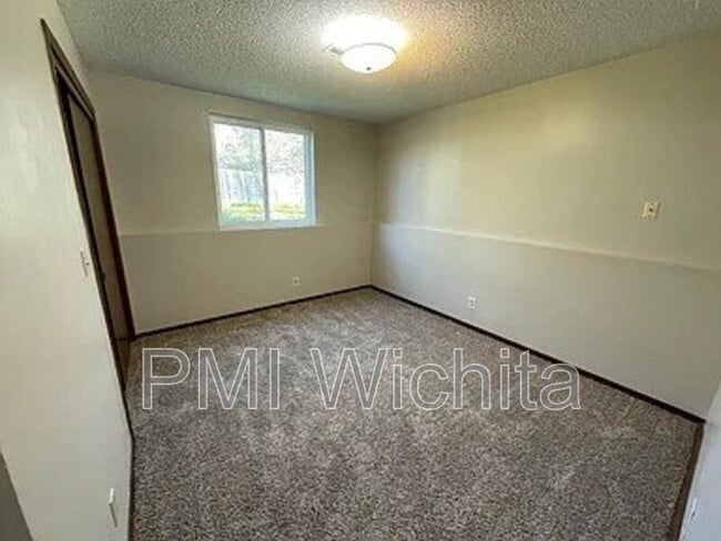 Photo - 1730 S Beech Ct