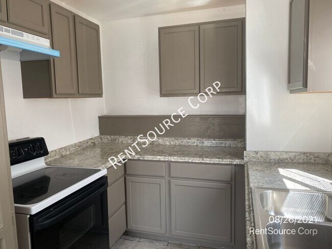 Photo - 25522 Anderson Ave