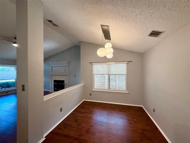 Photo - 2305 Rick Whinery Dr
