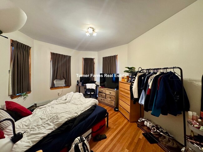 Photo - 47 Orkney Rd Unit 2