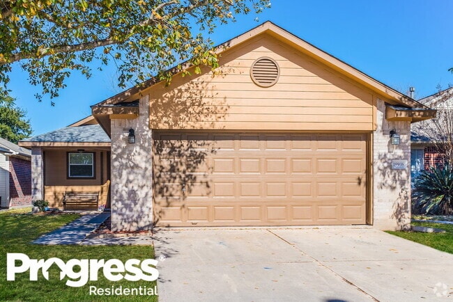 Building Photo - 19938 Sycamore Valley Dr Rental