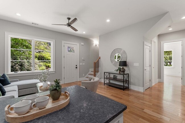 Photo - 98 Johnson Ferry Rd NW