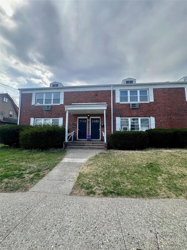 Building Photo - 35 Prairie Ave Unit B