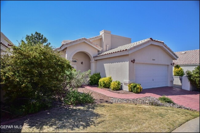 Building Photo - 1560 Via Appia St Rental