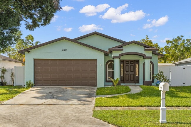 Building Photo - Home For Rent in Fortuna Park WITH A POOL!