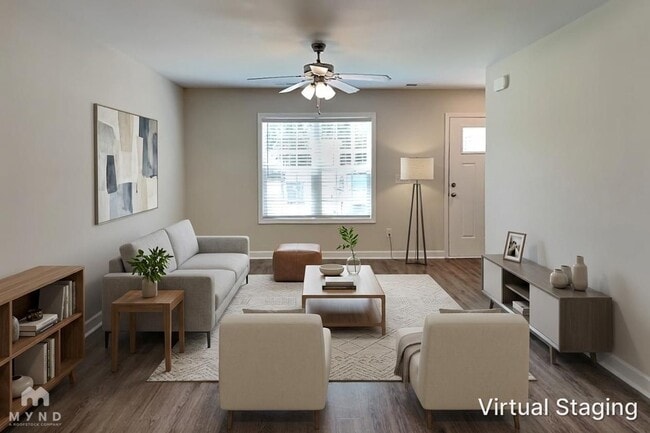 Photo - 733 Hillside St