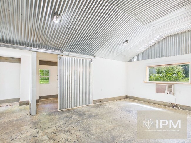 Photo - 2451 Log Cabin Rd