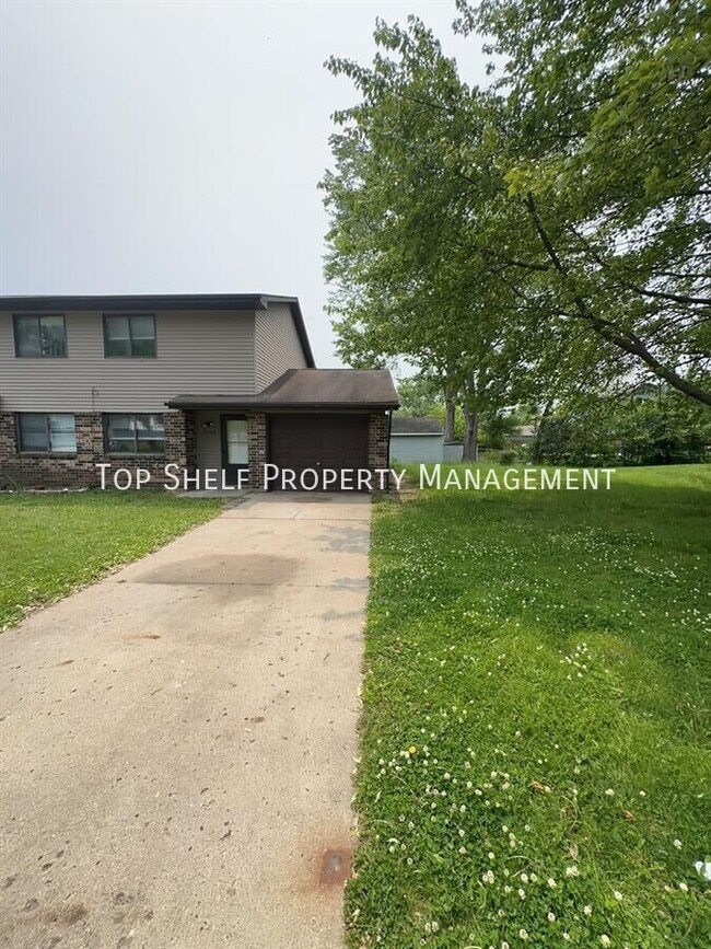 Photo - 4209 E Ovid Ave Apartment