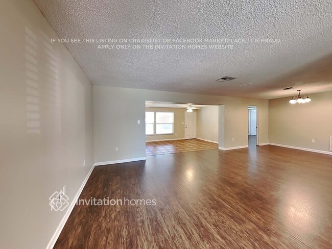 Photo - 1926 Valley Dr