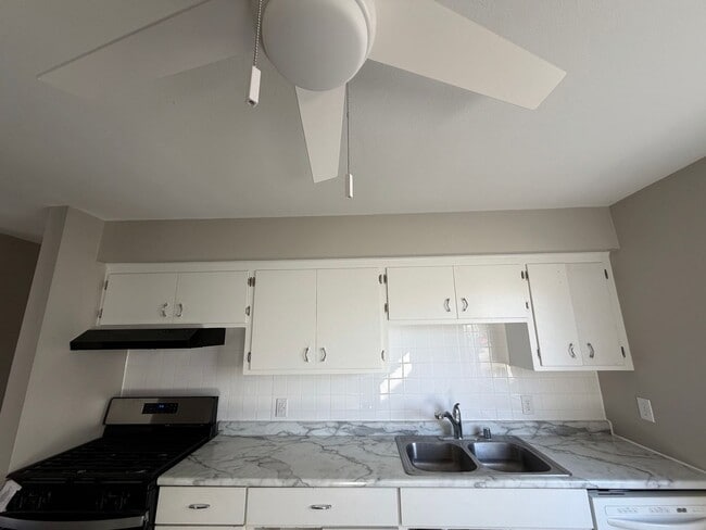 Photo - 516-518-518 S 70th St Unidad 516 South 70th Street