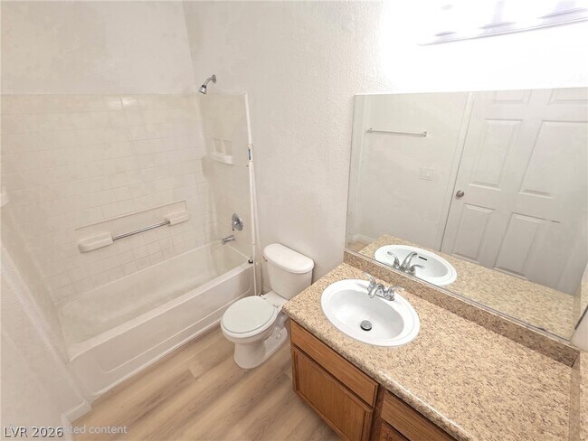Photo - 4730 E Craig Rd Unit 1062