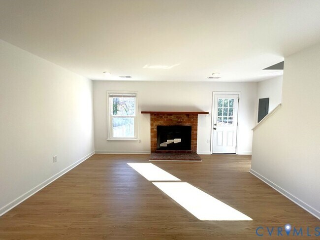 Photo - 9810 Union Jack Pl