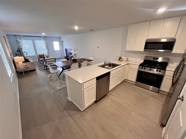 Photo - 244 Ammolite Ln