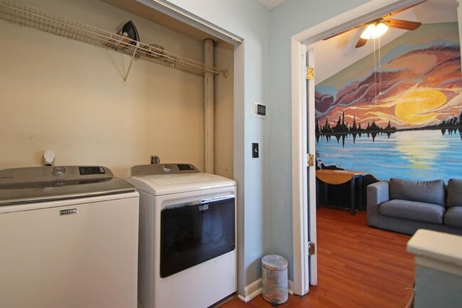 Photo - 1334 Bradley Dr