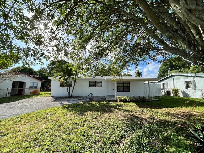 Photo - 2031 NW 30th Ave