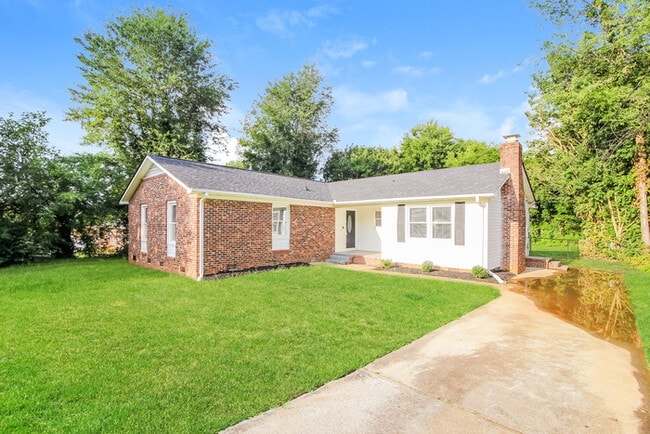 Photo - 126 Saturn Ln