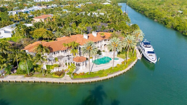 260 Cape Florida Dr