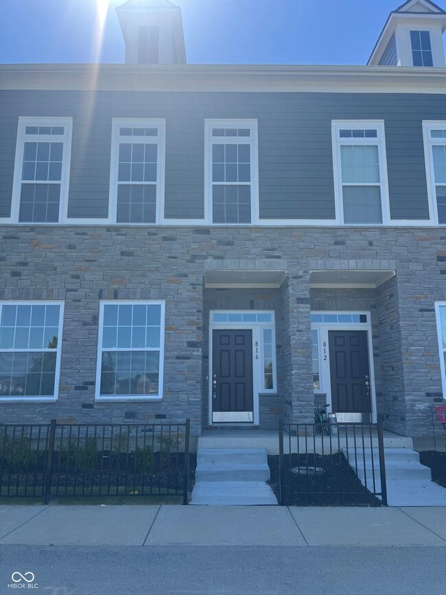 Photo - 816 Kinzer Ave Townhome