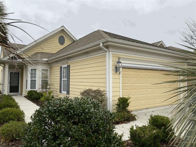 Furnished 2 Bedroom Sun City Rental - Furnished 2 Bedroom Sun City Rental