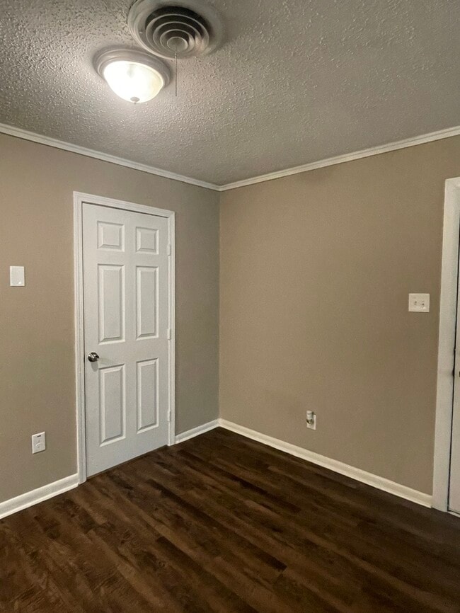 9114 Malabri Dr