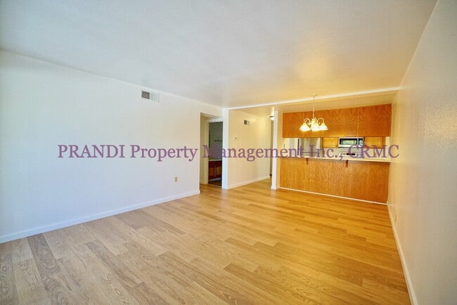 Photo - 1540 Center Rd Unit #387