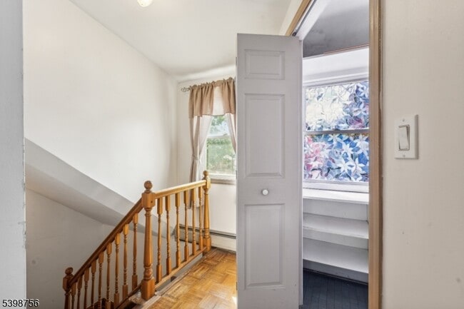 Photo - 374 Boyden Ave